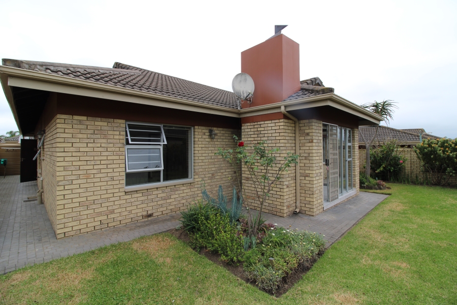 3 Bedroom Property for Sale in Dormehls Drift Western Cape